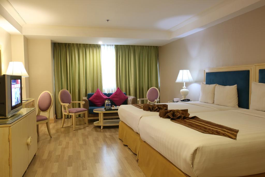 Crown Regency Hotel & Towers Cebu Exterior foto
